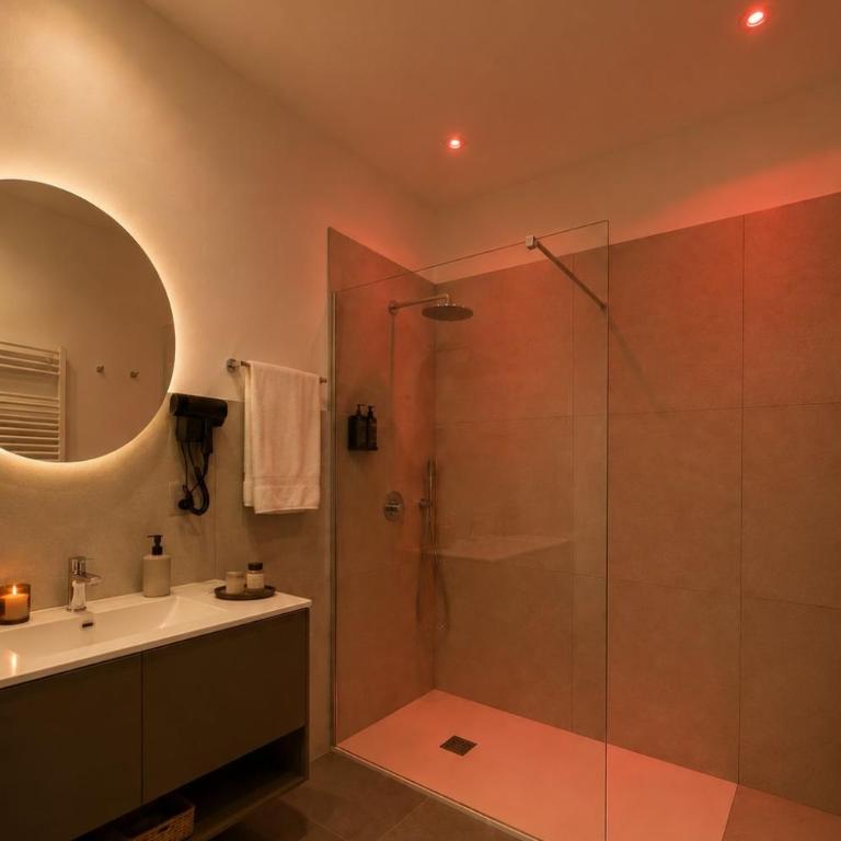 VK Rooms - Deluxe Double Room - 4