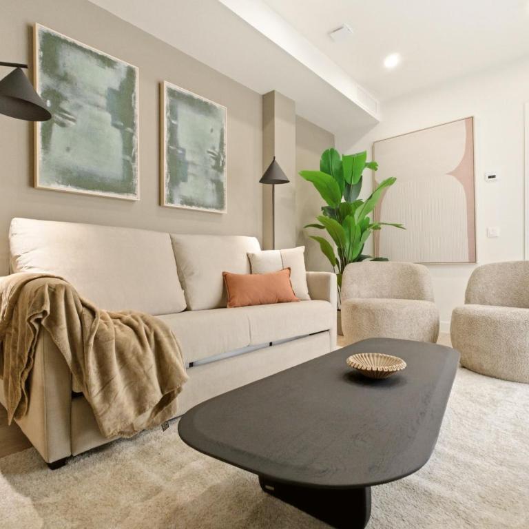 Teatro en Madrid - Two-Bedroom Apartment - 2
