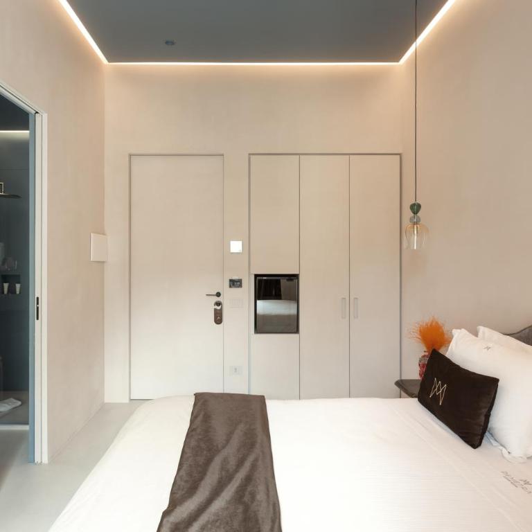 Demetra Luxury Suites - Camera Matrimoniale con Balcone - 4