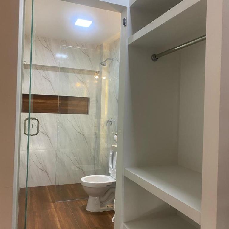 Hostal Independencia - Superior Quadruple Room - 6
