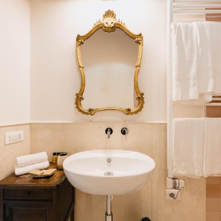 Dimora Dell'Erbe Apartments - Appartamento Superior - 29