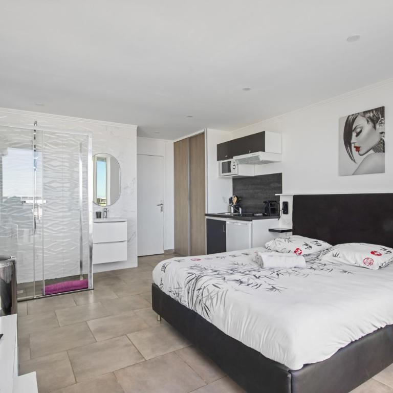 Studio Naturiste Design - Studio - Vue sur Mer - 4