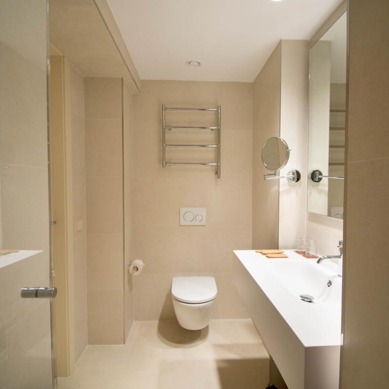 Hotel Gran Ultonia - Habitación con cama grande - 6