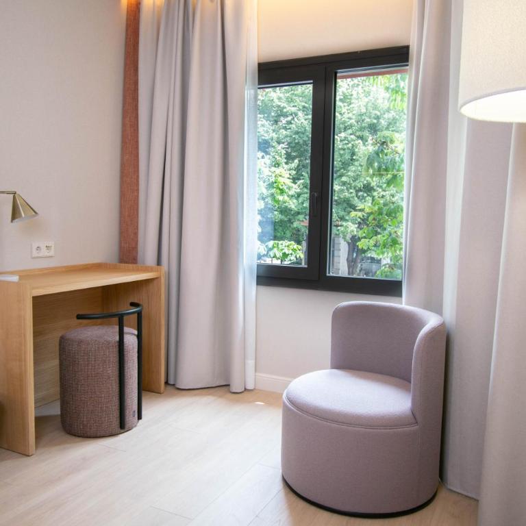 Hotel Gran Ultonia - Habitación con cama grande - 2