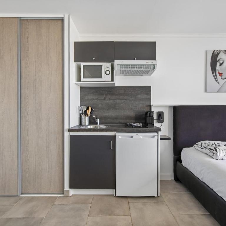 Studio Naturiste Design - Studio - Vue sur Mer - 2
