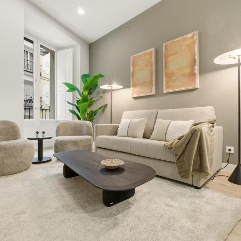 Teatro en Madrid - One-Bedroom Family Apartment - 1
