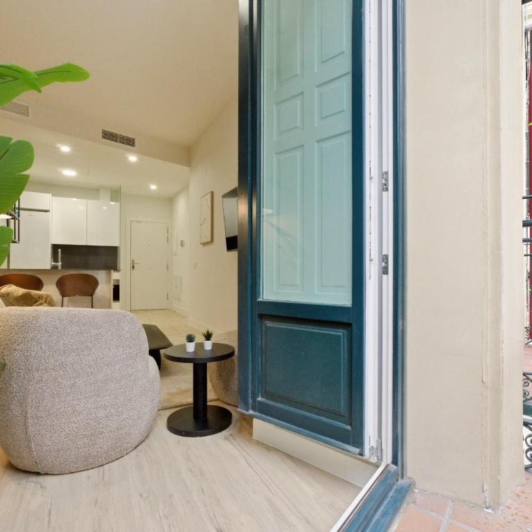 Teatro en Madrid - One-Bedroom Family Apartment - 5