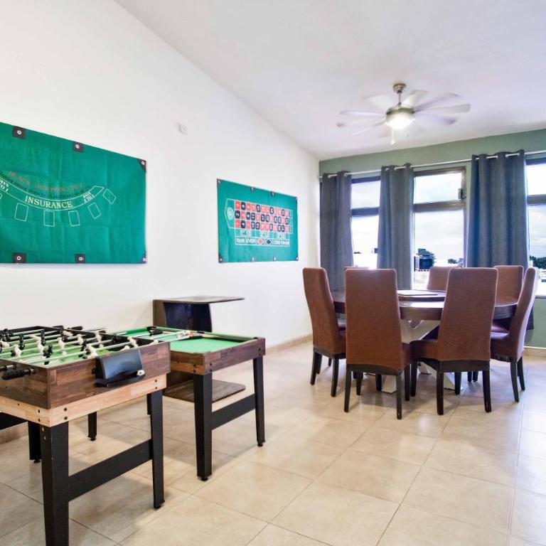 Gaming Villa - 4 Bedrooms - Private Pool - Movie Theater - fits 10 - Casa de 4 dormitorios - 19