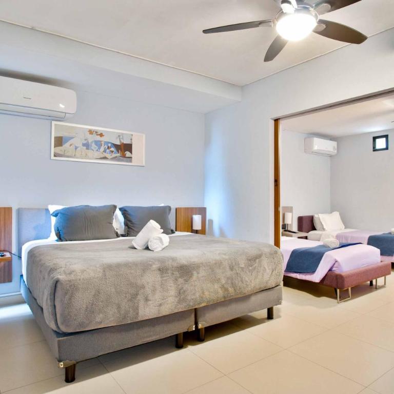 Gaming Villa - 4 Bedrooms - Private Pool - Movie Theater - fits 10 - Casa de 4 dormitorios - 34