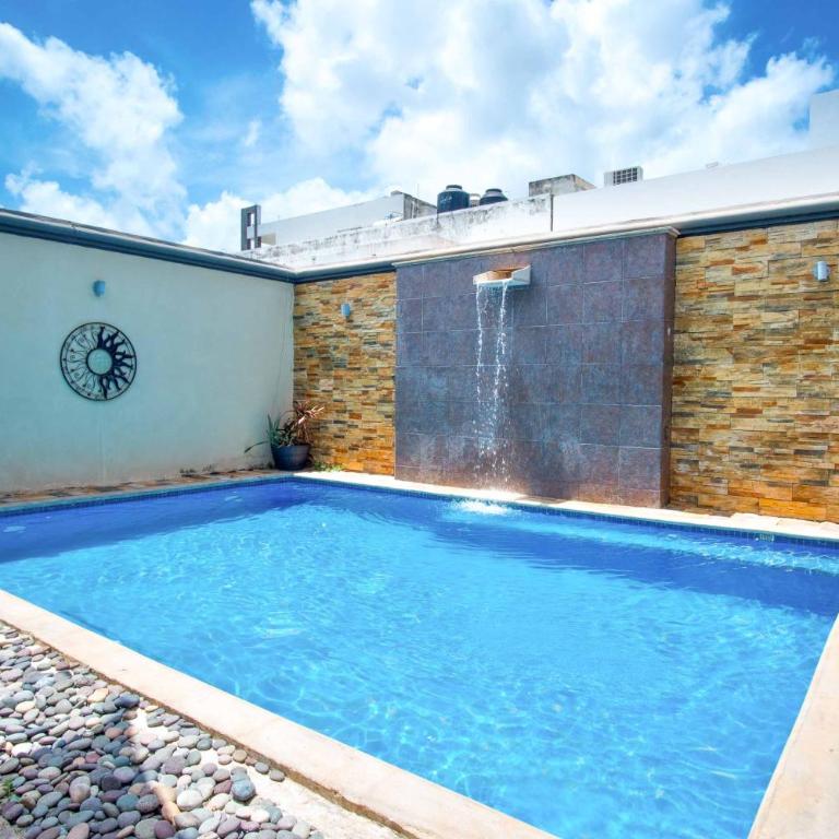 Gaming Villa - 4 Bedrooms - Private Pool - Movie Theater - fits 10 - Casa de 4 dormitorios - 2