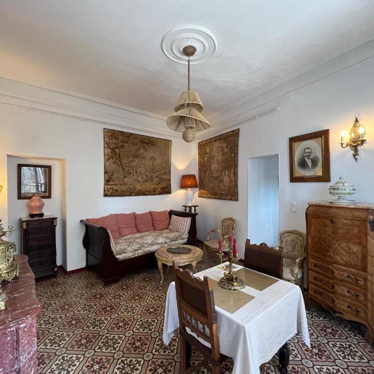 Le Logis du Chanoine, 50 m2 and terrace face to Cathedral - Appartement 1 Chambre - 13