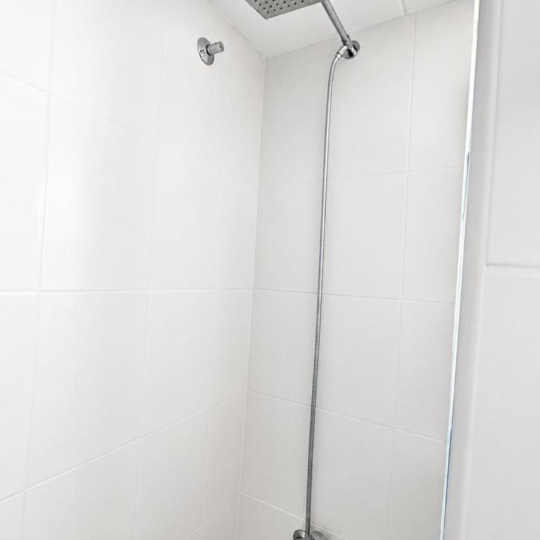 Bright Renovated Apartment with Courtyard Views - Apartamento de 1 dormitorio - 4