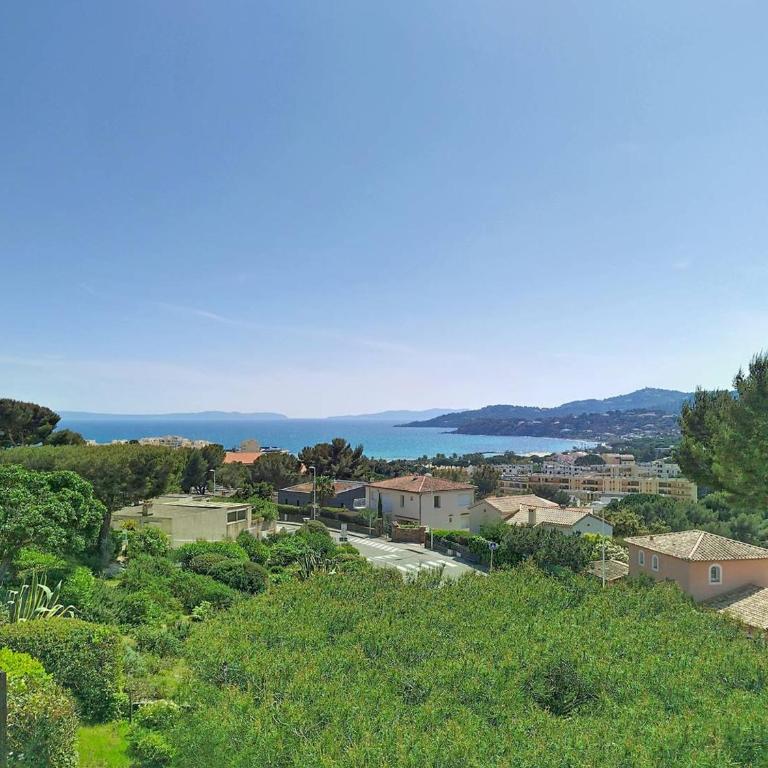 Studio calme avec terrasse à Bormes-les-Mimosas - FR-1-610-17 - Monolocale - 20