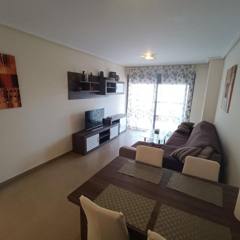 Flat with central location - Apartamento de 2 dormitorios con vistas a la piscina - 4