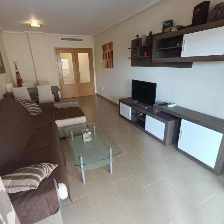 Flat with central location - Apartamento de 2 dormitorios con vistas a la piscina - 3