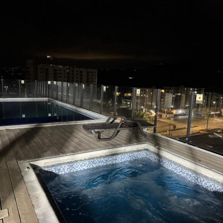 Apartamento amoblado y de lujo en Chinchiná, con piscina y jacuzzi - Apartamento de 2 dormitorios - 14