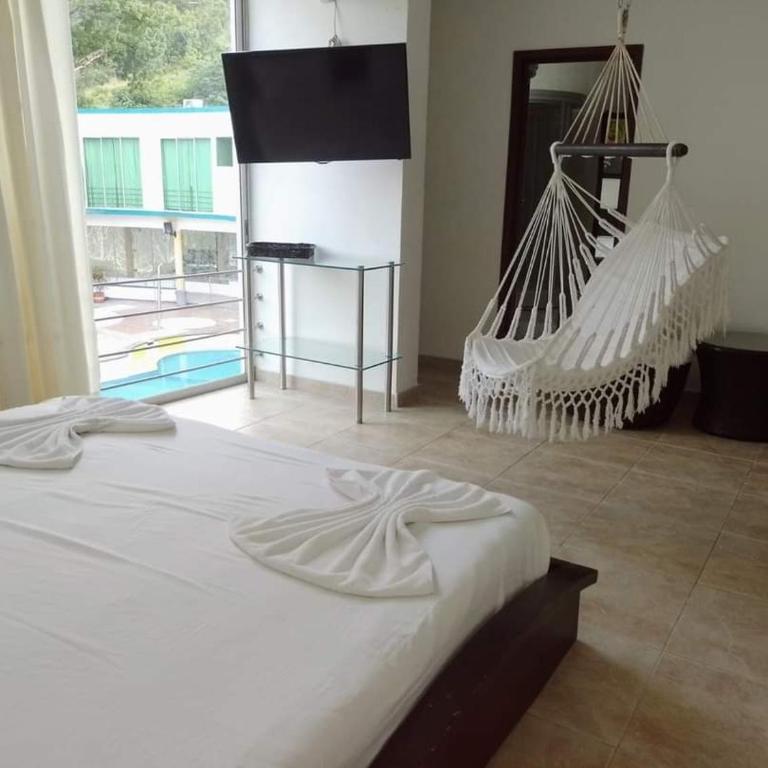 Hotel Cristalina - Estudio con 1 cama grande - 1