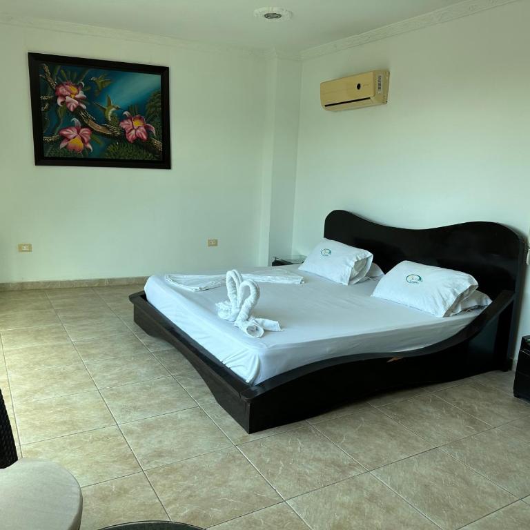 Hotel Cristalina - Estudio con 1 cama grande - 6