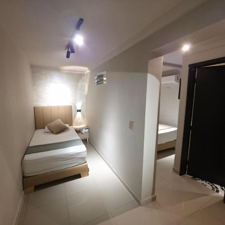 Hotel Garden Laureles - Standard Triple Room - 19