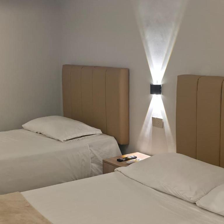 Hotel Garden Laureles - Standard Triple Room - 18