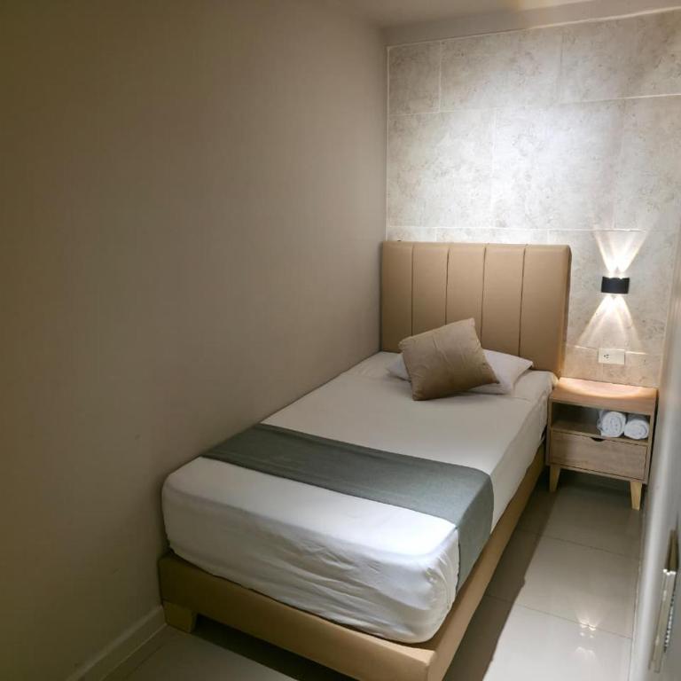 Hotel Garden Laureles - Standard Triple Room - 27