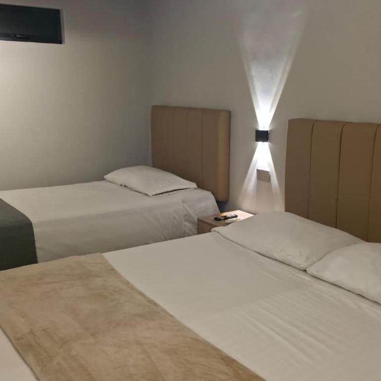 Hotel Garden Laureles - Standard Triple Room - 13