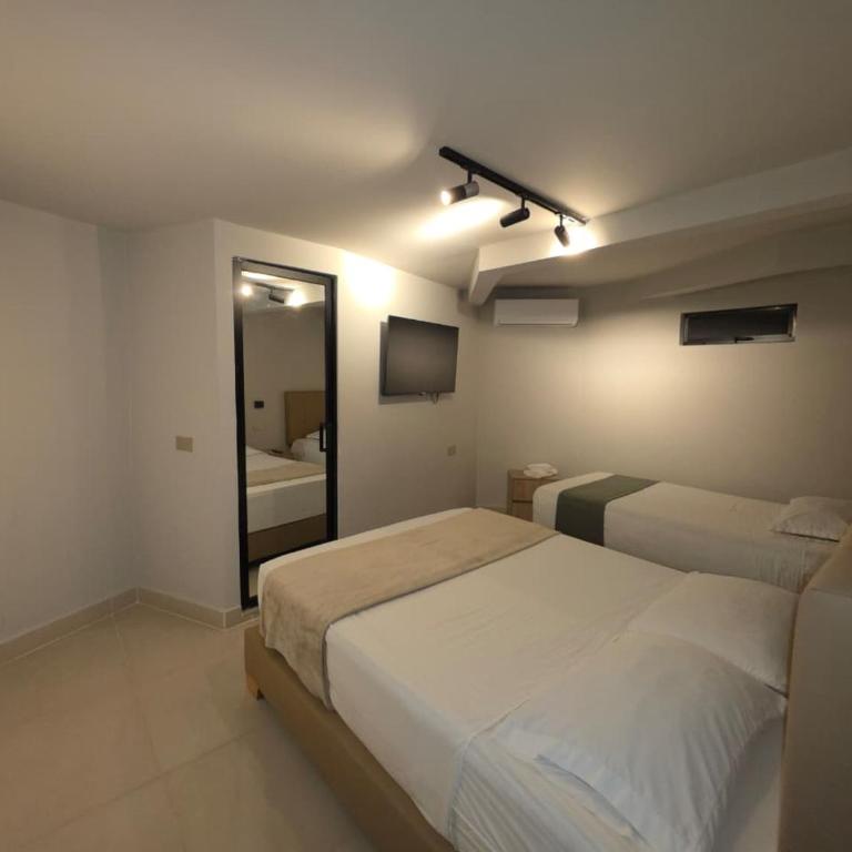 Hotel Garden Laureles - Standard Triple Room - 35