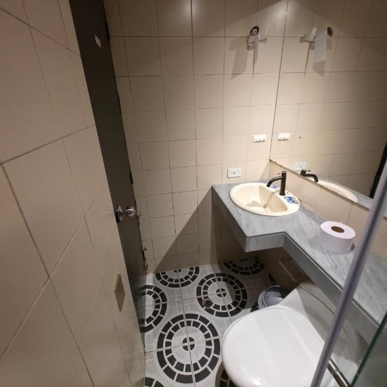 Hotel Garden Laureles - Standard Triple Room - 20