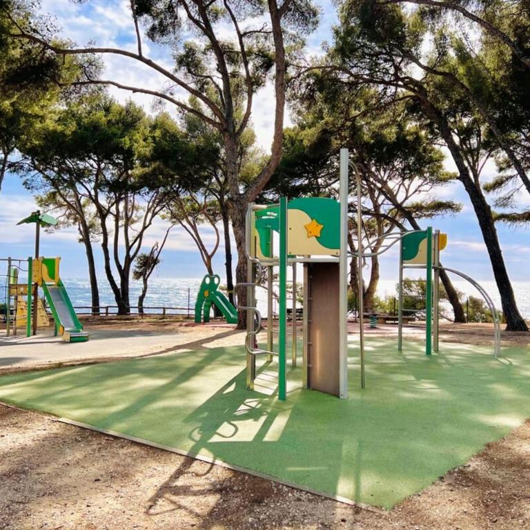 BEACH WALK Climatisé piscineparkingproche mer - Studio - 38