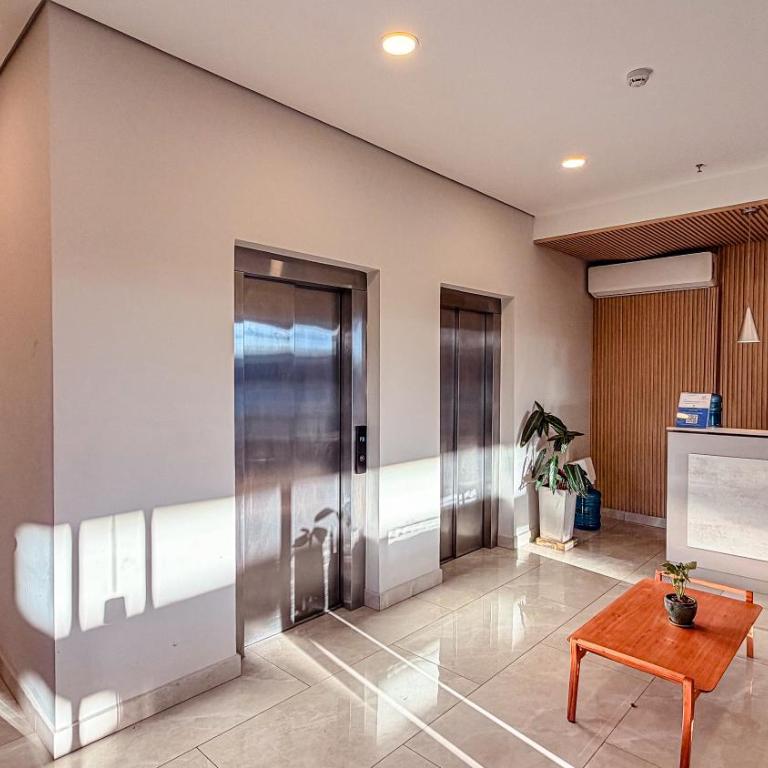 Zuba 13 Studio 508 Pool & Cowork - Casa - 15
