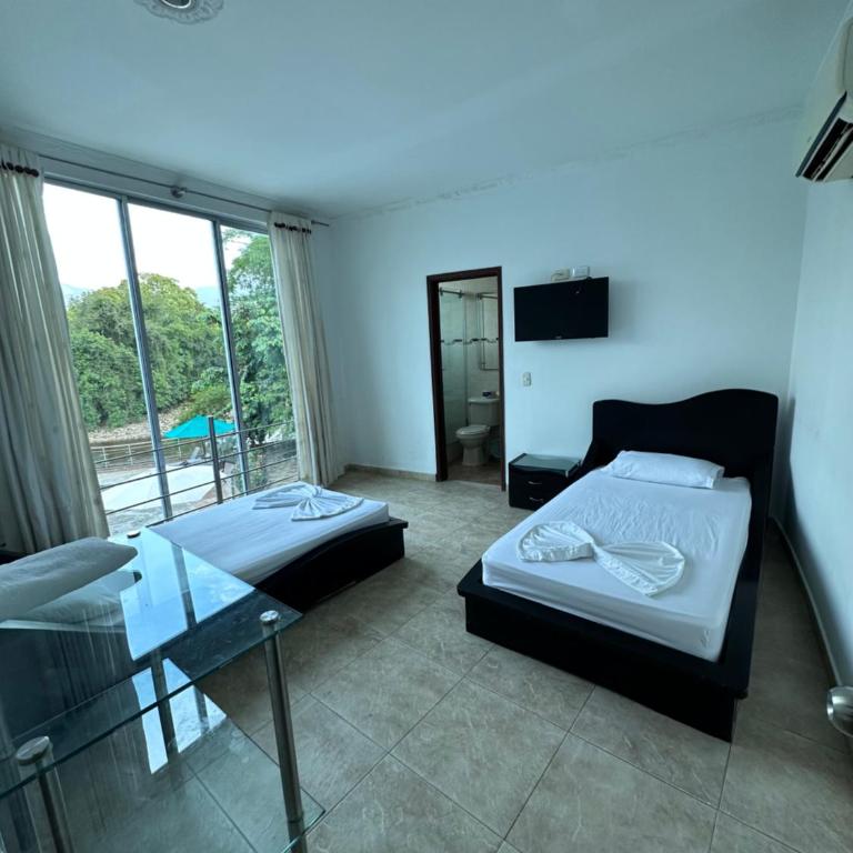 Hotel Cristalina - Habitación Cuádruple Dúplex - 3