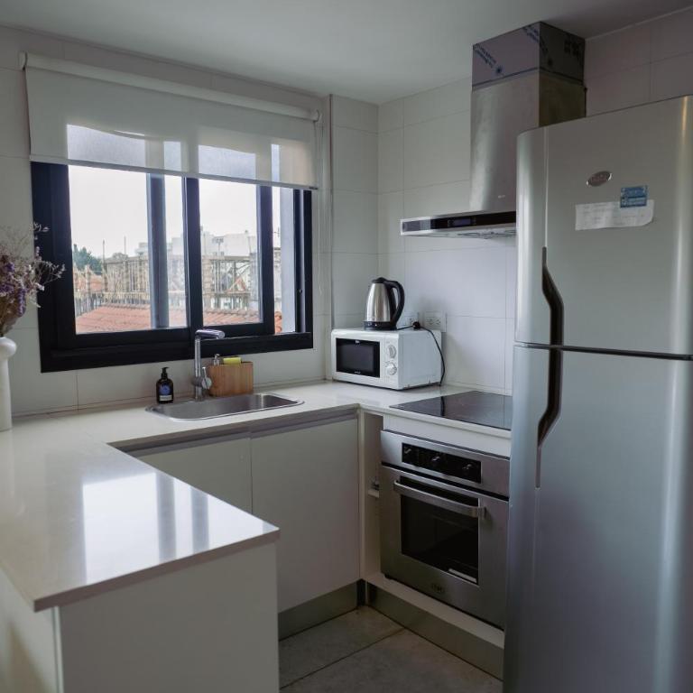 Check and Home - Corrientes III - 4 Huéspedes con Balcon y Cochera - Apartamento de 1 dormitorio con vistas a la ciudad - 15