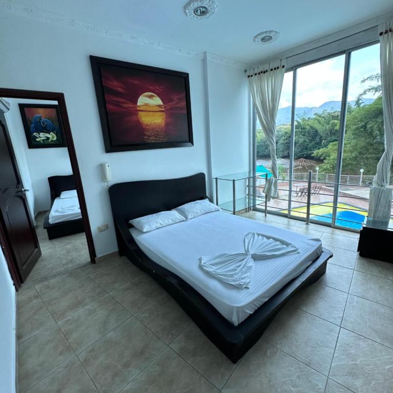 Hotel Cristalina - Habitación Cuádruple Dúplex - 5