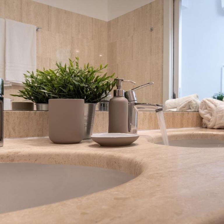 Leoncino Apartment - Appartamento con 2 Camere da Letto - 17