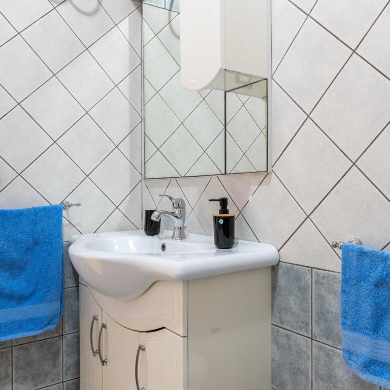 Appartamento Lido Rossello - Appartamento Deluxe con 2 Camere da Letto e Vista Giardino - 32