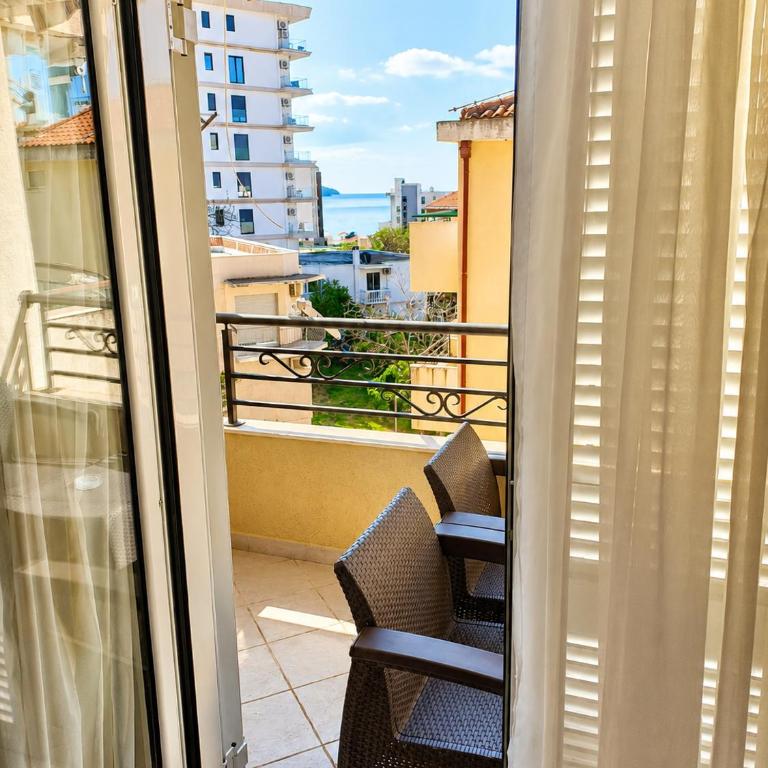 Budva apartman - Two-Bedroom Apartment - 3