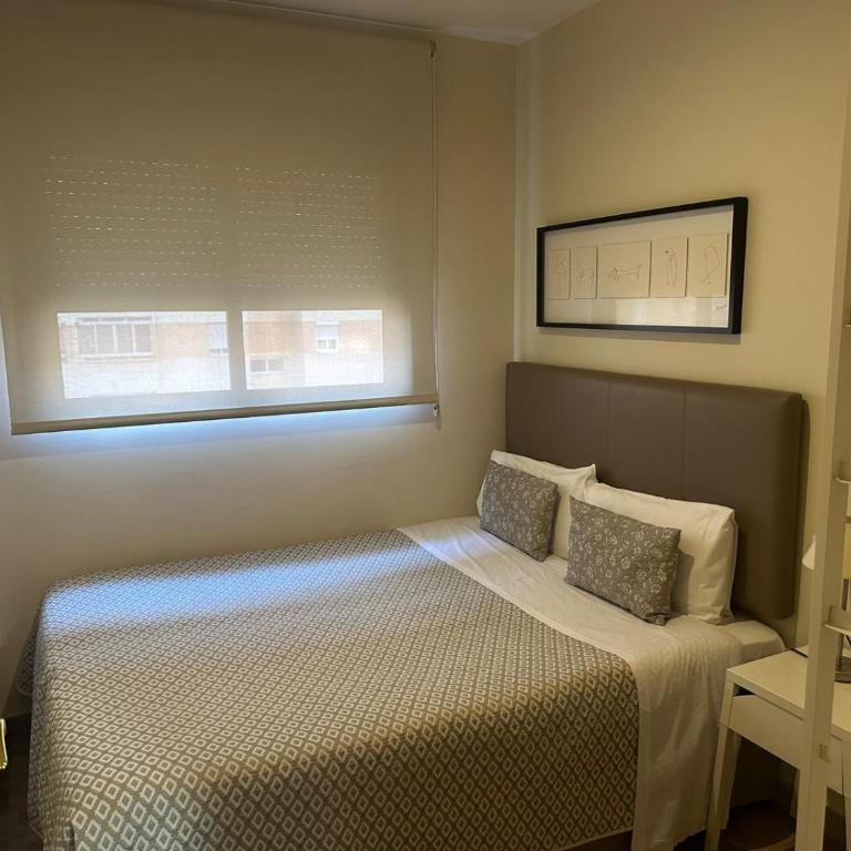 Apartamentos Plaza Picasso - Two-Bedroom Apartment (4 Adults) - 8