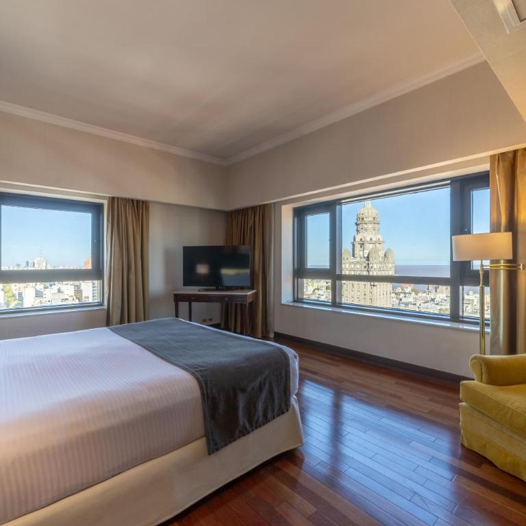 Radisson Montevideo Victoria Plaza Hotel - Suite Premium - Cama extragrande - 3
