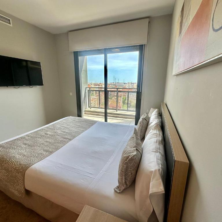 Apartamentos Plaza Picasso - Duplex Penthouse Apartment with terrace (3 adults) - 11