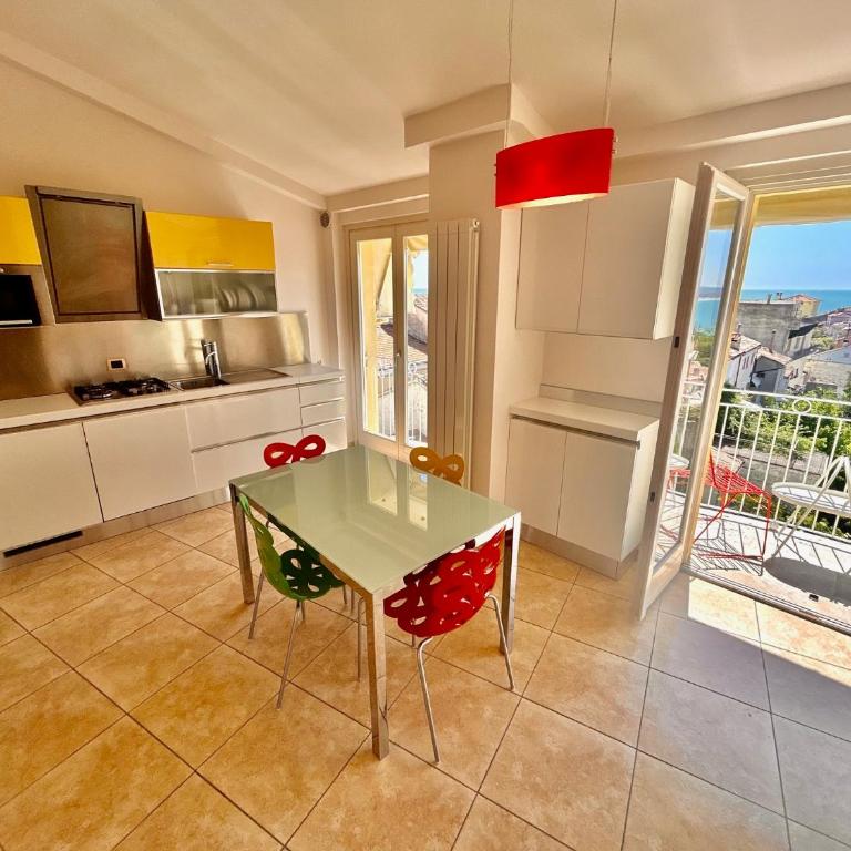 RESIDENZA INFINITO MARE, in centro, vista mare - Appartamento con 1 Camera da Letto - 5