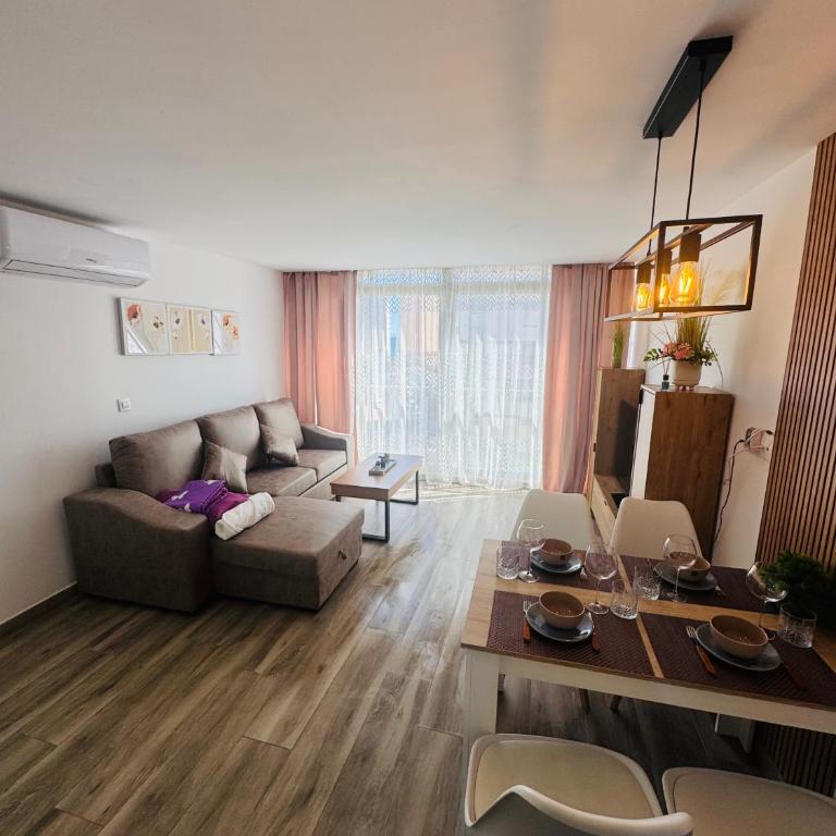 Calpe apartamento renovado a 3 min de la playa ,wifi,aire,parking,vistas comunitario - Apartamento de 1 dormitorio - 1