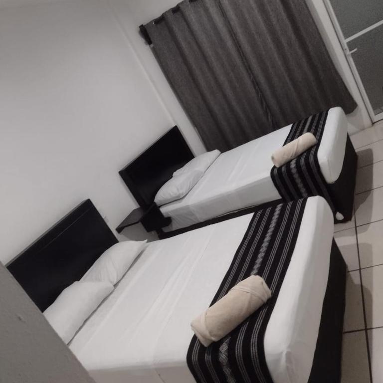 Casa Tacuba - Habitación Doble Estándar con 2 camas grandes - 26