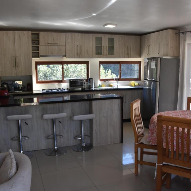 Los Quenes River Lodge - Deluxe Family Suite - 7