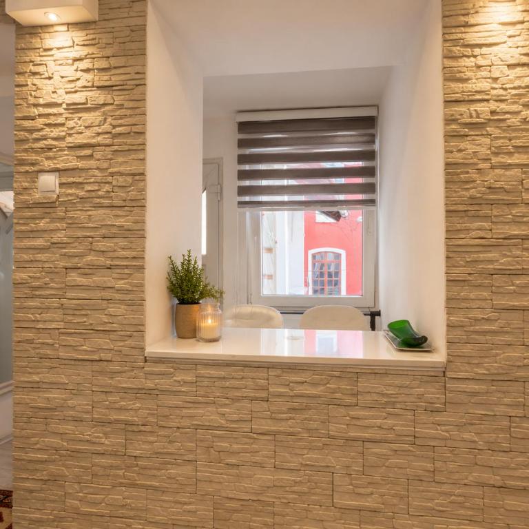 Walk Everywhere - Old Town Apartment - One-Bedroom Apartment - 6