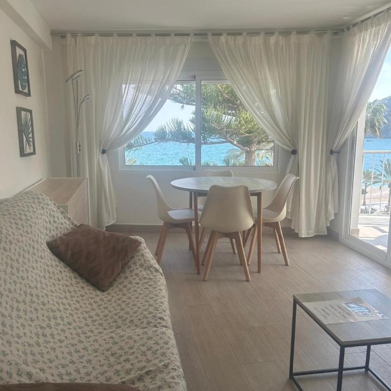 Edificio Albires - Apartment with Sea View - 16