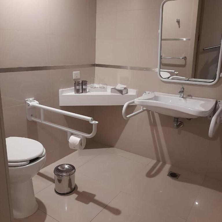 Mercure Santa Rosa La Pampa - King Room - Mobility Access - 1