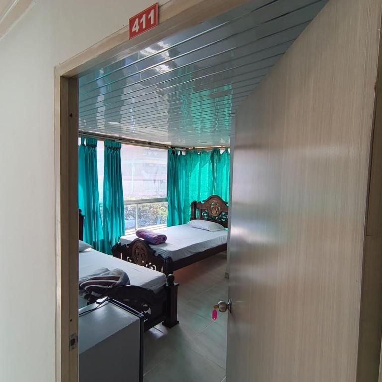 vegasergio - Double Room with Private Bathroom - 2