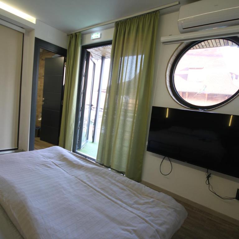 B&B Botel Charlie - Deluxe Zimmer mit Queensize-Bett - 15