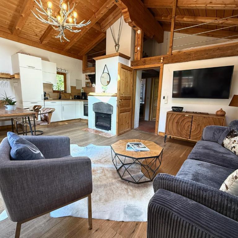 CHALET BELLE KITZ by Belle Stay - Two-Bedroom Apartment - 1