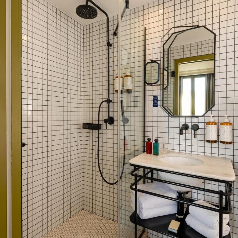 COQ Hotel Paris - Chambre Classique - 11
